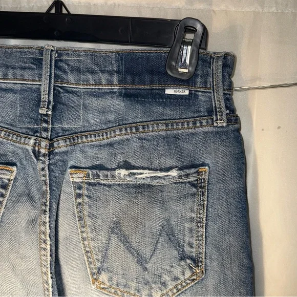 👖 Mother Jeans The Tomcat Straight Leg Size 26 – We All Scream Wash Distressed - Picture 1 of 8